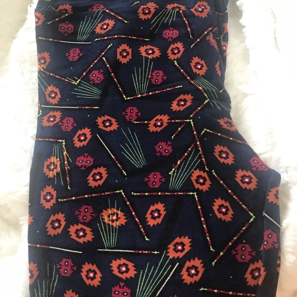 Nwot Lularoe leggings os